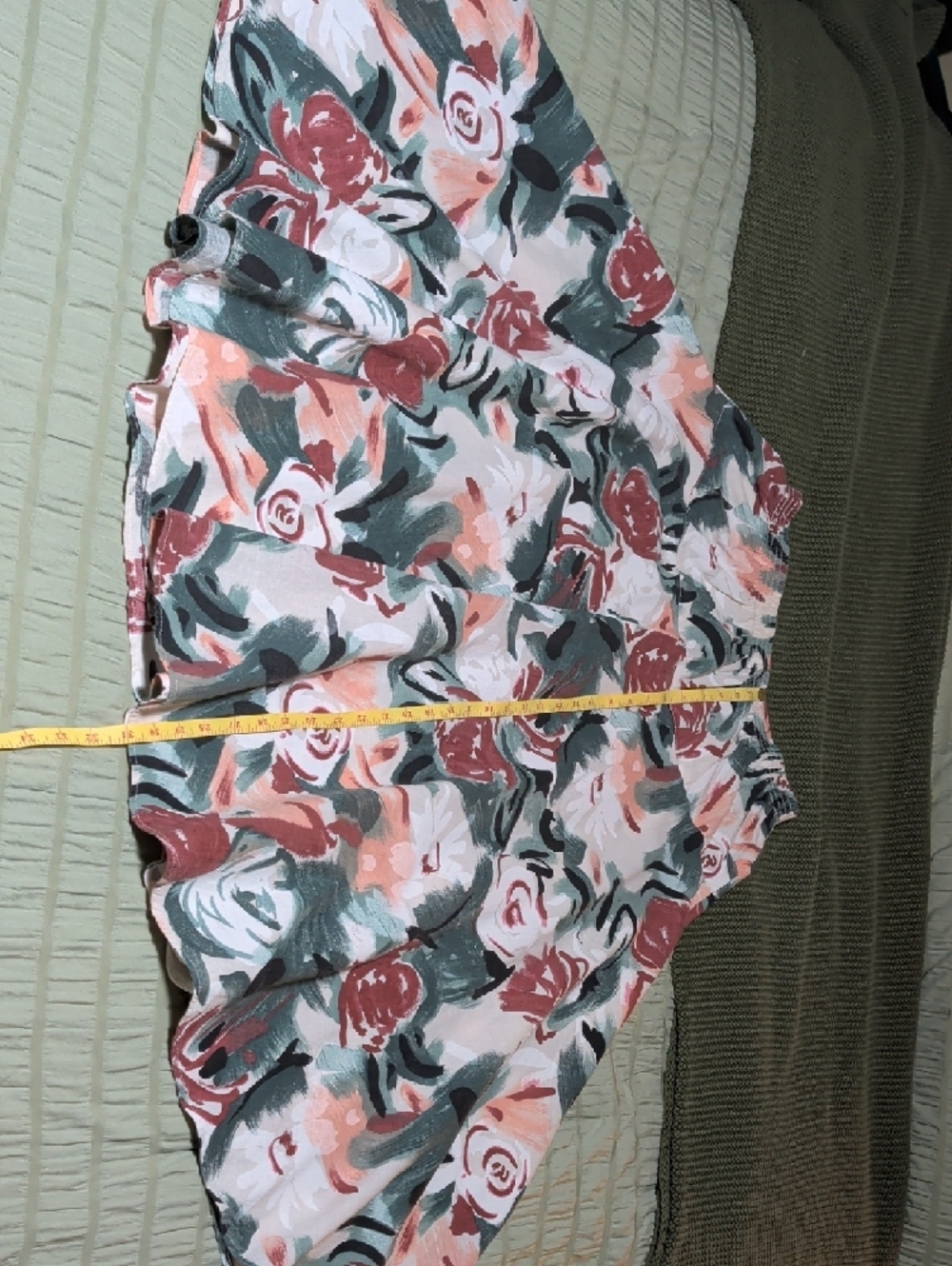 VTG Floral A-Line Midi Skirt in Pink, Green & Cream - Picture 8 of 10